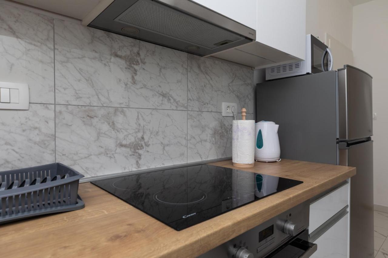 Apartments And Rooms Spiro มีมิตเซ ภายนอก รูปภาพ