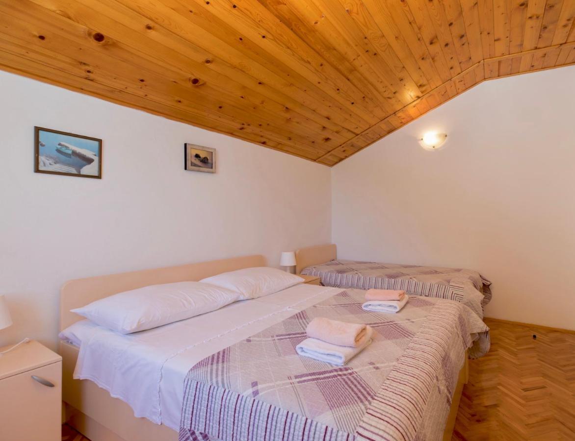 Apartments And Rooms Spiro มีมิตเซ ภายนอก รูปภาพ